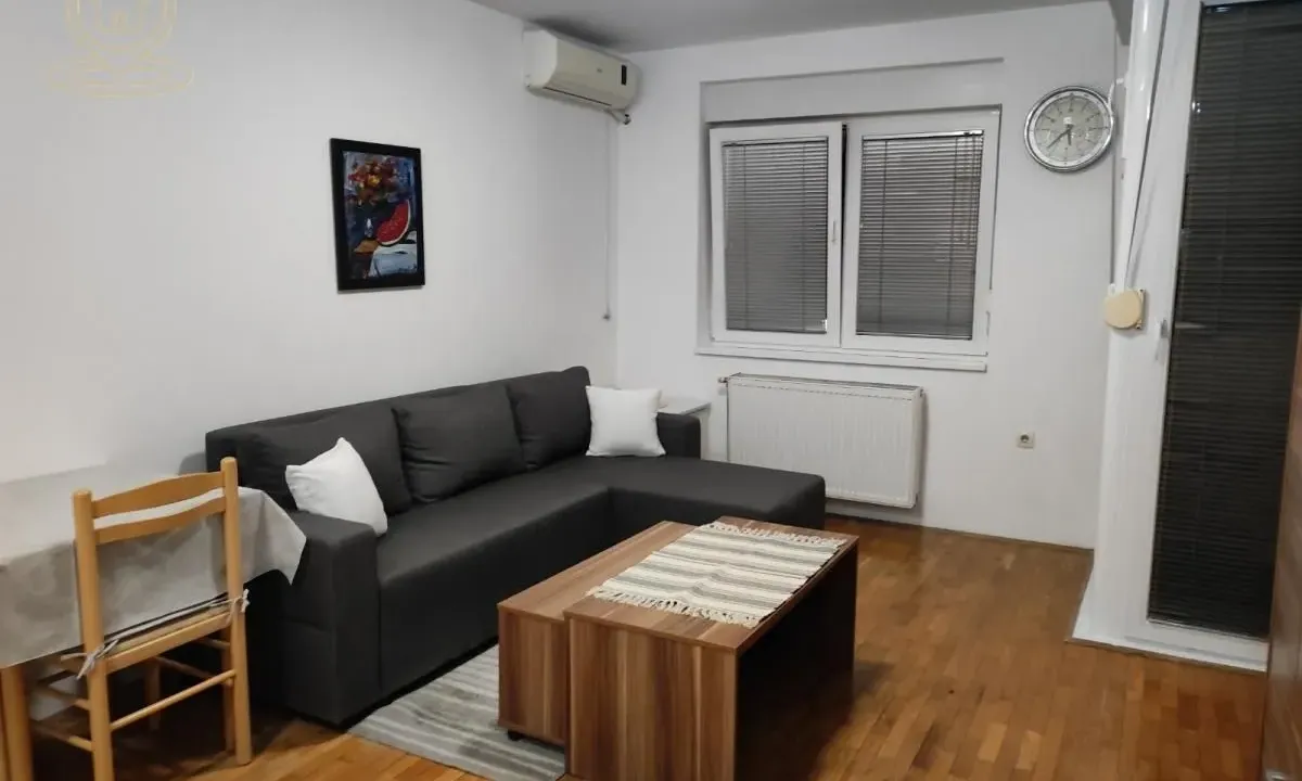 Izdavanje, garsonjera, 25m², Grbavica, Novi Sad Sve Podlokacije