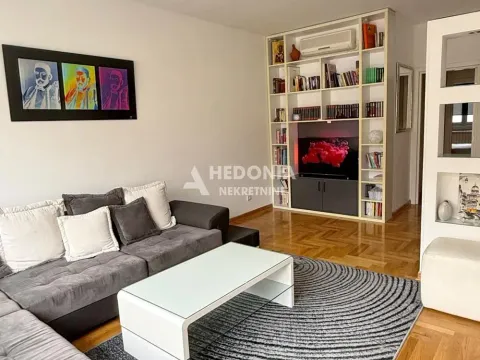 Rent, two bedroom apartment, 56m², Kalenić Pijaca, Vračar Sve Podlokacije