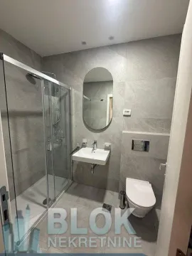 Izdavanje, jednosoban stan, 45m², Central Point, Podgorica - image 5