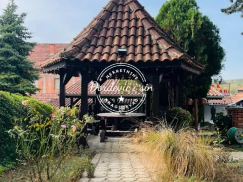 Sale, house, 340m², Knić, Srbija - image 4