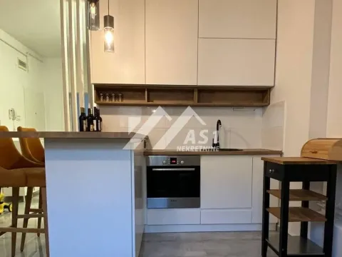 Izdavanje, jednosoban stan, 45m², Centar, Novi Sad - image 3