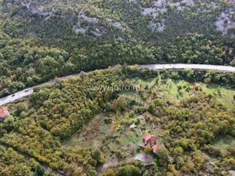 Sale, house, 22500m², Cetinje, Crna Gora - image 2