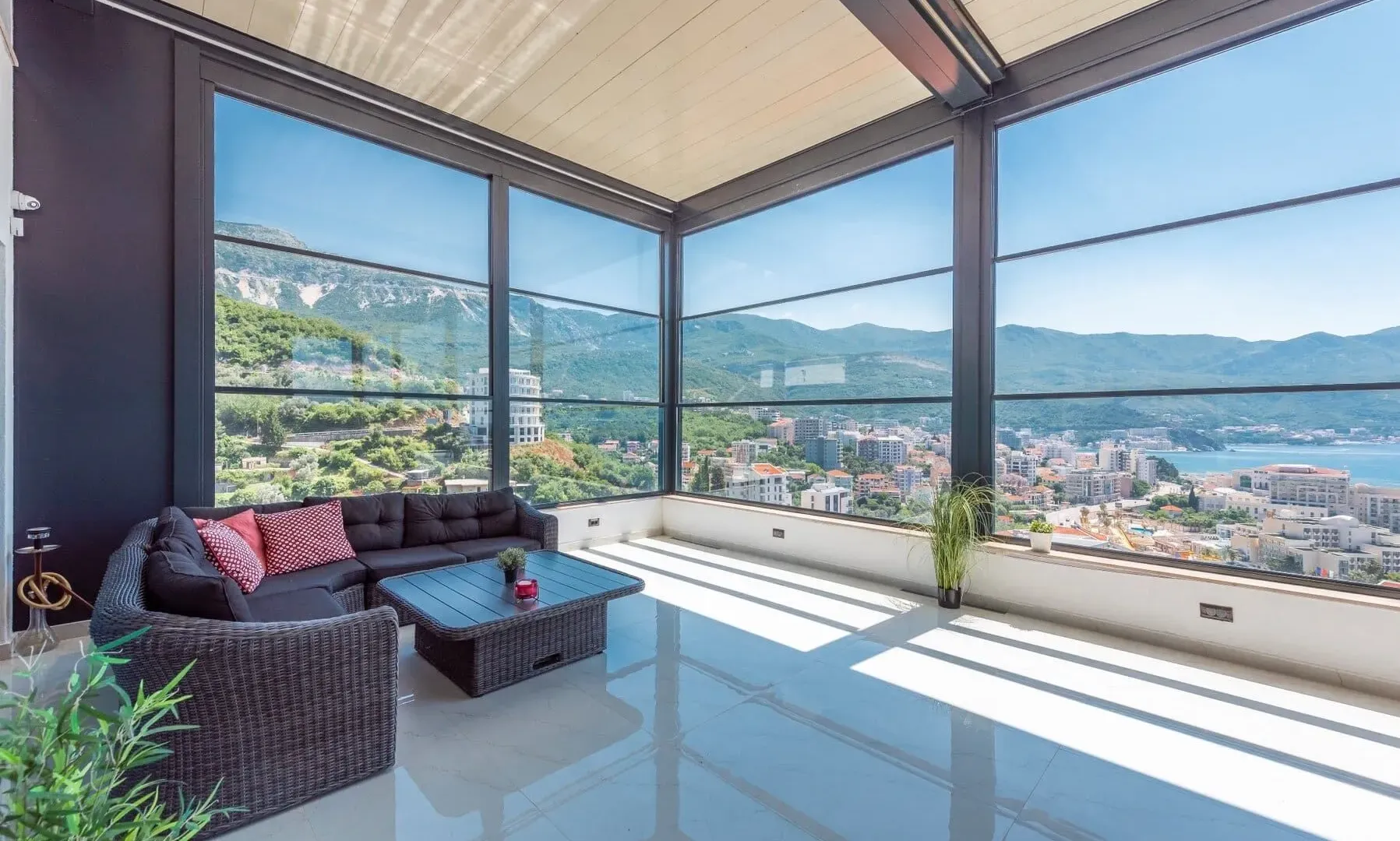 Sale, apartment, 300m², Bečići, Budva