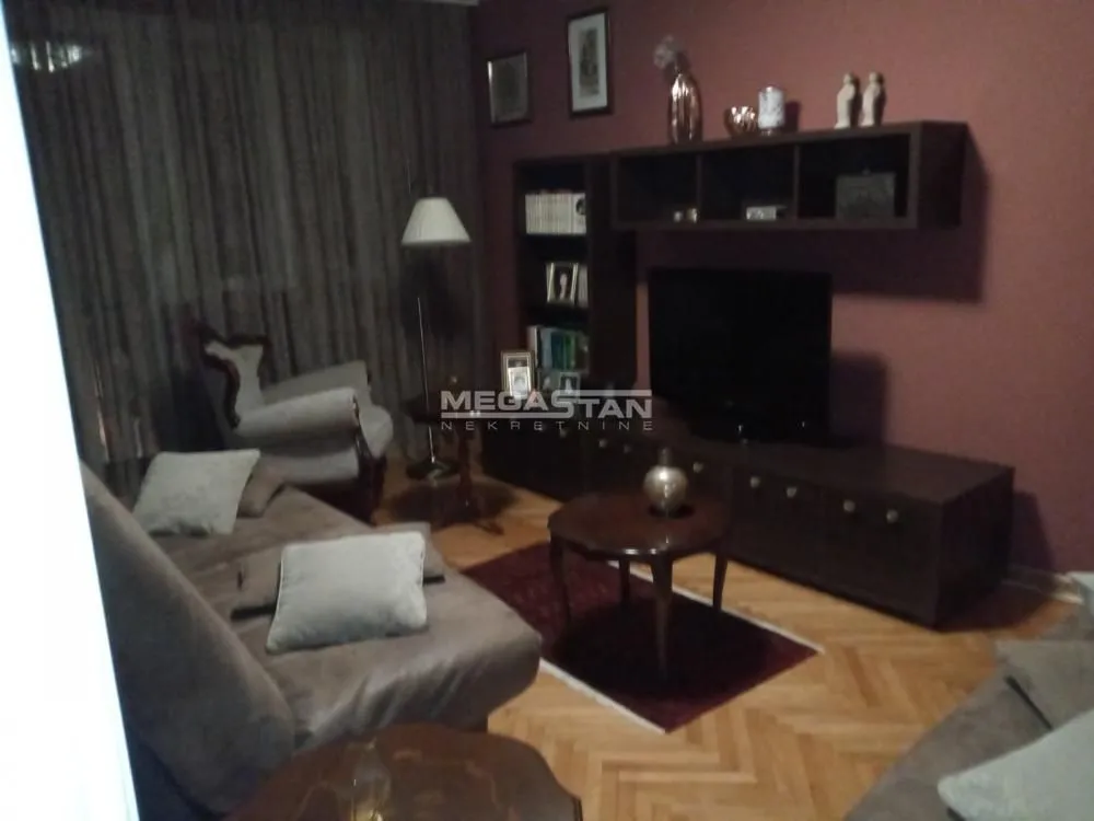 Izdavanje, dvosoban stan, 57m², Palilula Sve Podlokacije, Beograd