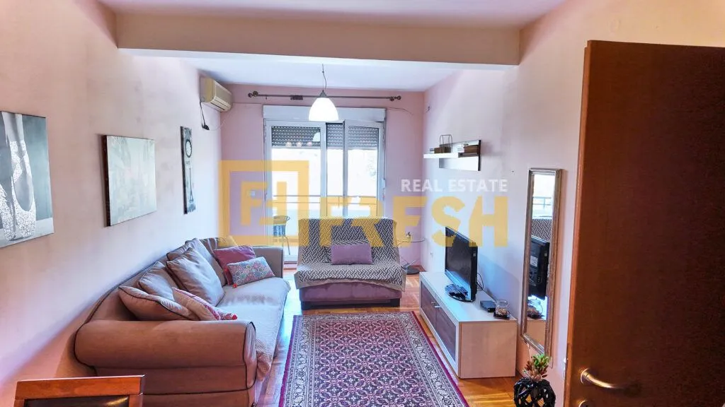 Rent, studio apartment, 32m², Centar, Podgorica