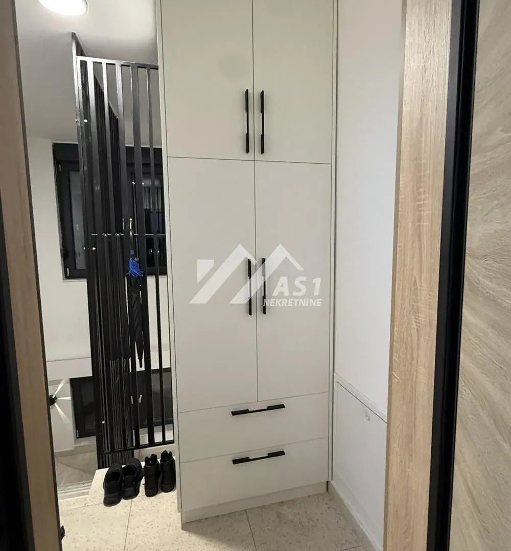 Prodaja, trosoban stan, 87m², Telep, Novi Sad Sve Podlokacije