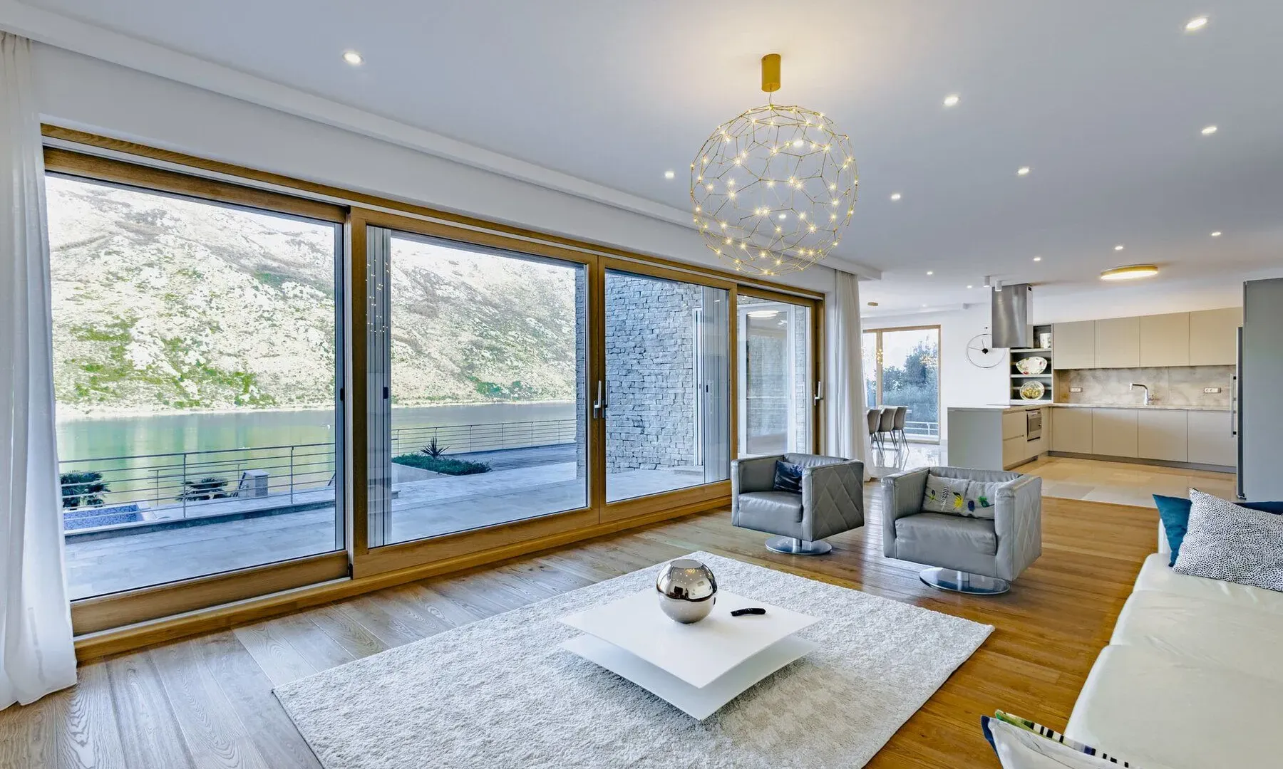 Prodaja, kuća, 359m², Stoliv, Kotor