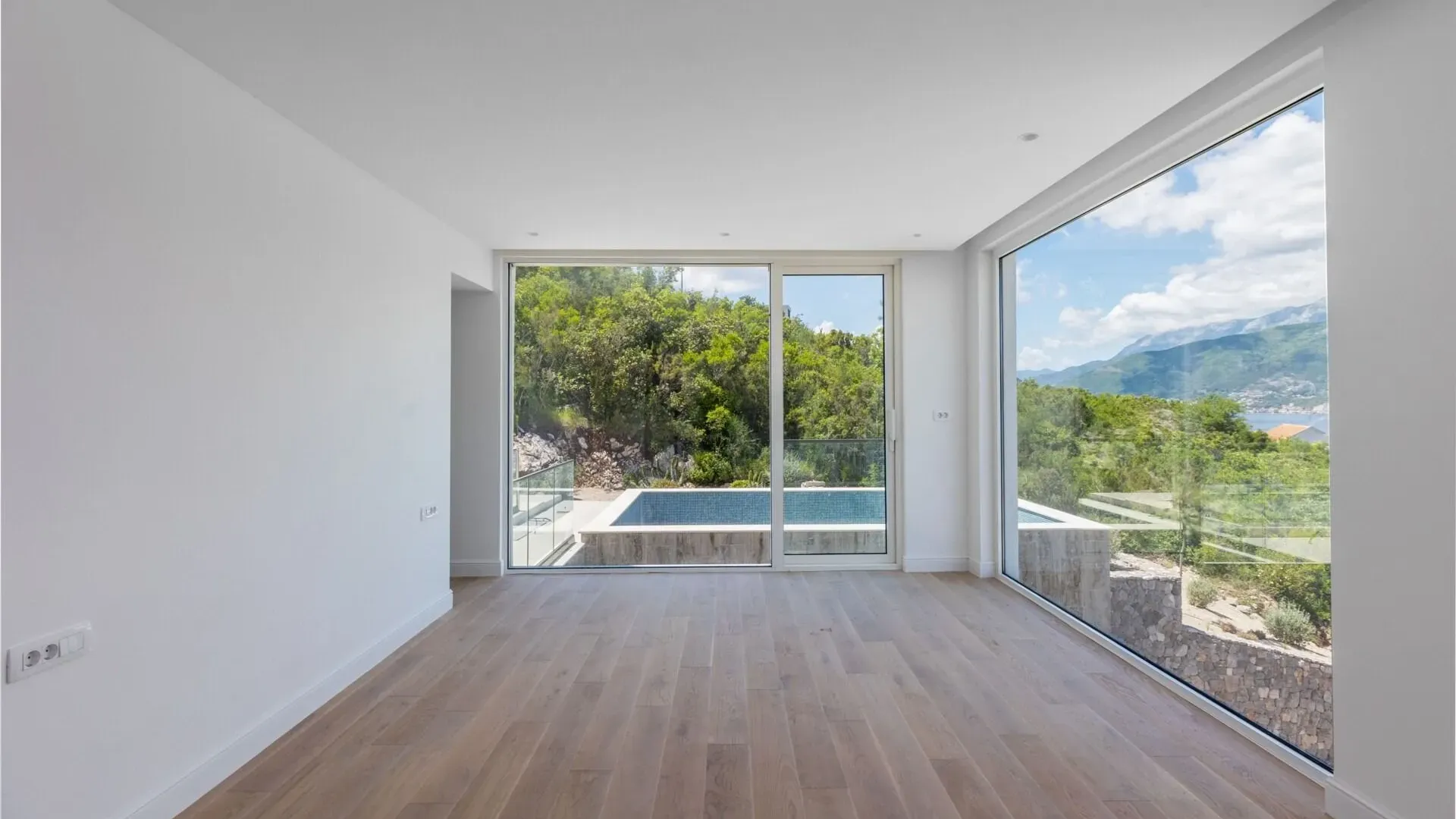 Prodaja, kuća, 328m², Krašići, Tivat