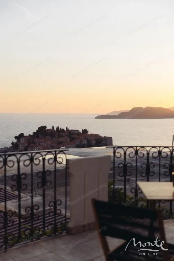 Sale, two bedroom apartment, 74m², Sveti Stefan, Budva