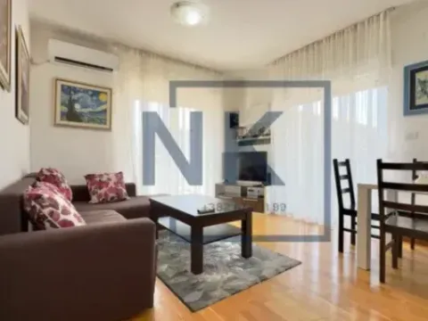 Izdavanje, dvosoban stan, 65m², City Kvart, Podgorica - image 2