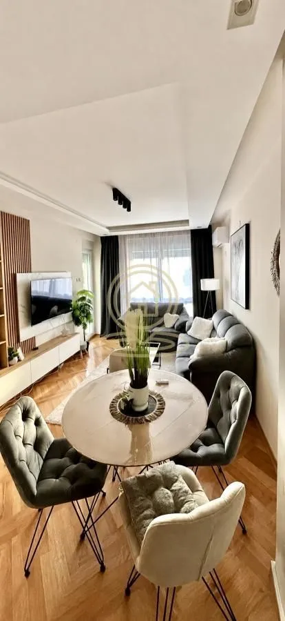 Sale, one bedroom apartment, 40m², Pantelej, Niš