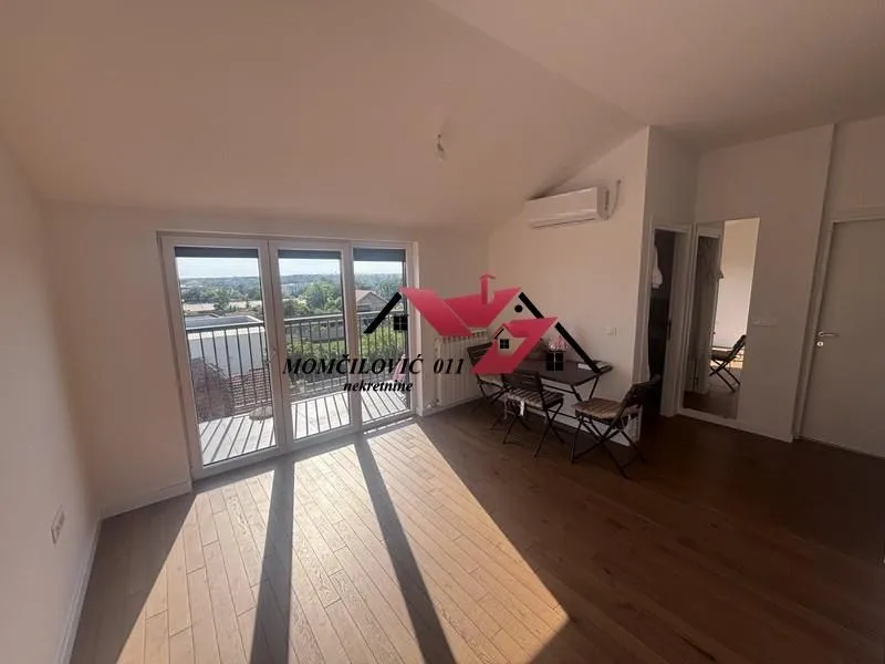 Prodaja, dvosoban stan, 39m², Surčin (mesto), Surčin