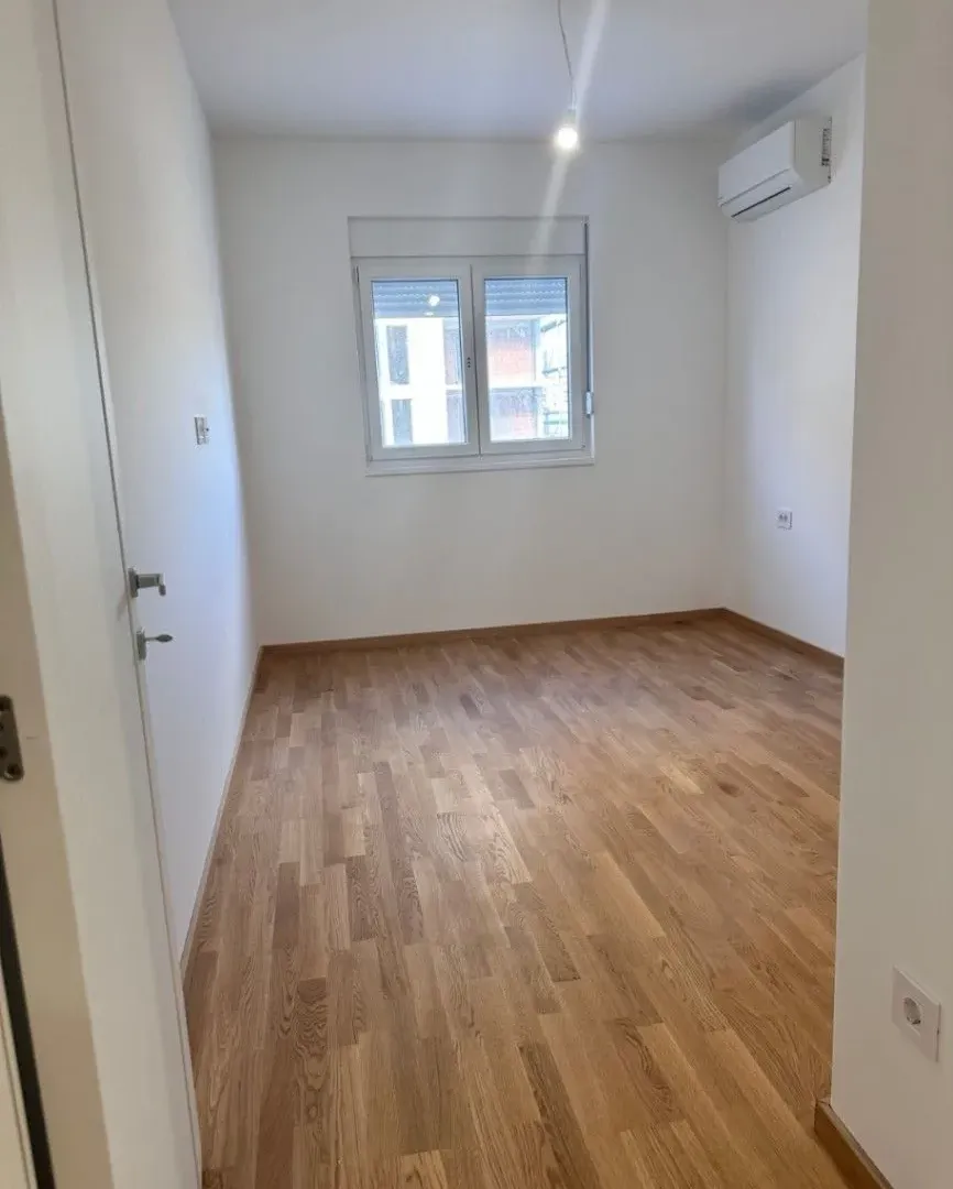 Prodaja, dvosoban stan, 70m², Stari Aerodrom, Podgorica