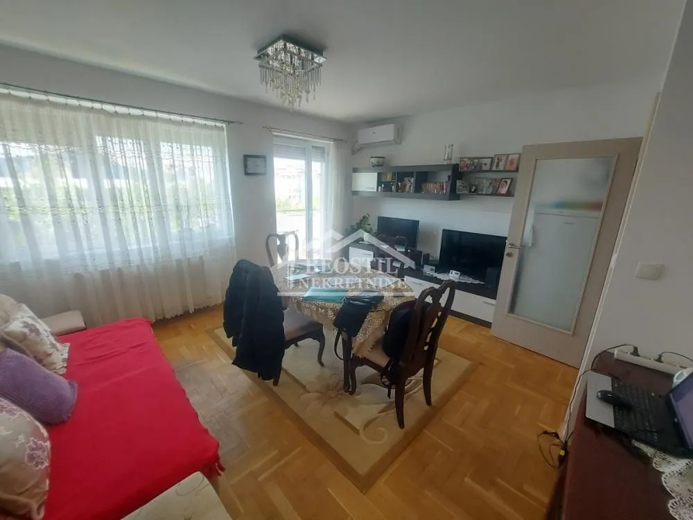 Prodaja, dvosoban stan, 50m², Centar, Smederevo