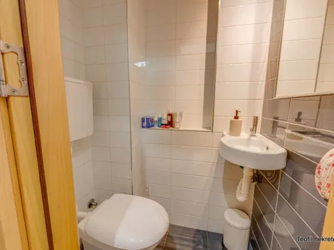 Rent, three bedroom apartment, 82m², Stari Grad, Beograd - image 20