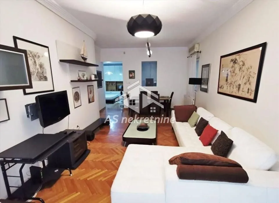 Rent, two bedroom apartment, 67m², Stari Grad, Beograd