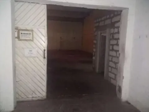 Izdavanje, poslovni prostor, 700m², Surčin, Beograd - image 9