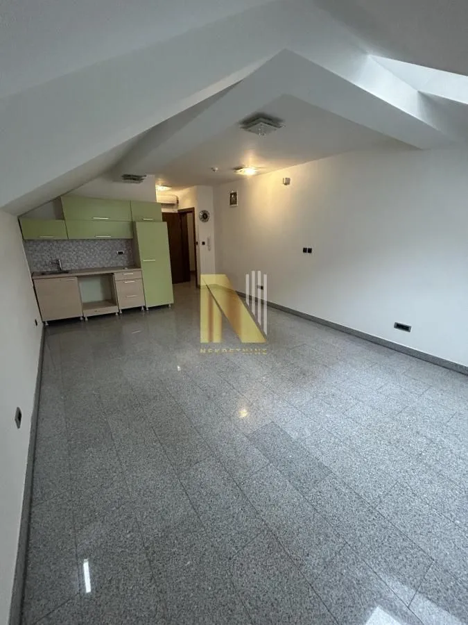Rent, office space, 44m², Centar, Novi Sad