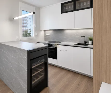 Rent, two bedroom apartment, 82m², Blok 5, Podgorica - image 4