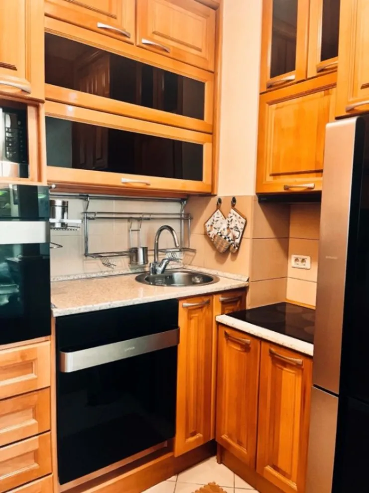 Izdavanje, jednosoban stan, 35m², Pobrežje, Podgorica