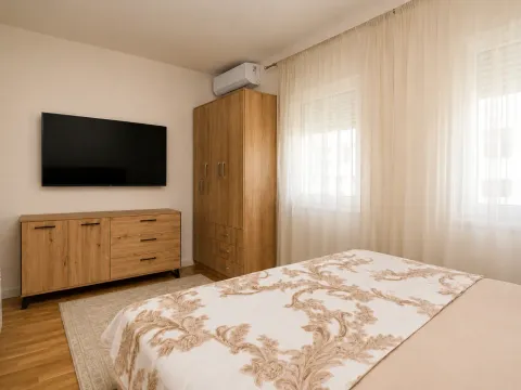 Rent, three bedroom apartment, 97m², Zabjelo, Podgorica - image 10