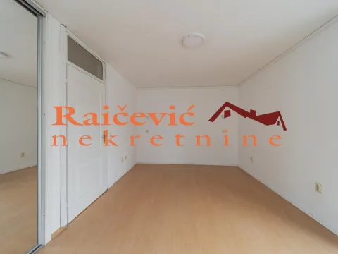 Prodaja, četvorosoban stan, 176m², Autokomanda, Voždovac Sve Podlokacije - image 17