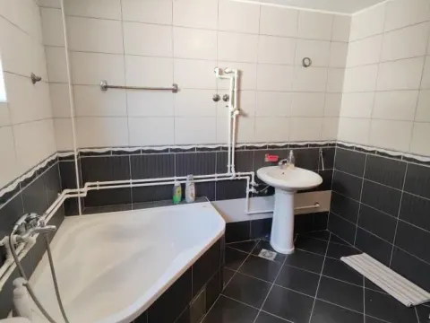 Prodaja, kuća, 450m², Aqua park, Jagodina - image 40