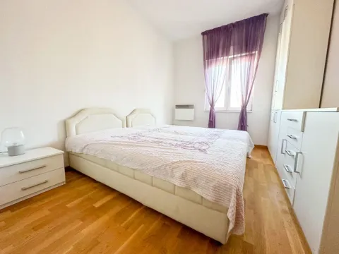 Izdavanje, jednosoban stan, 50m², City Kvart, Podgorica - image 6