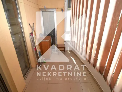 Izdavanje, trosoban stan, 120m², Pobrežje, Podgorica - image 14