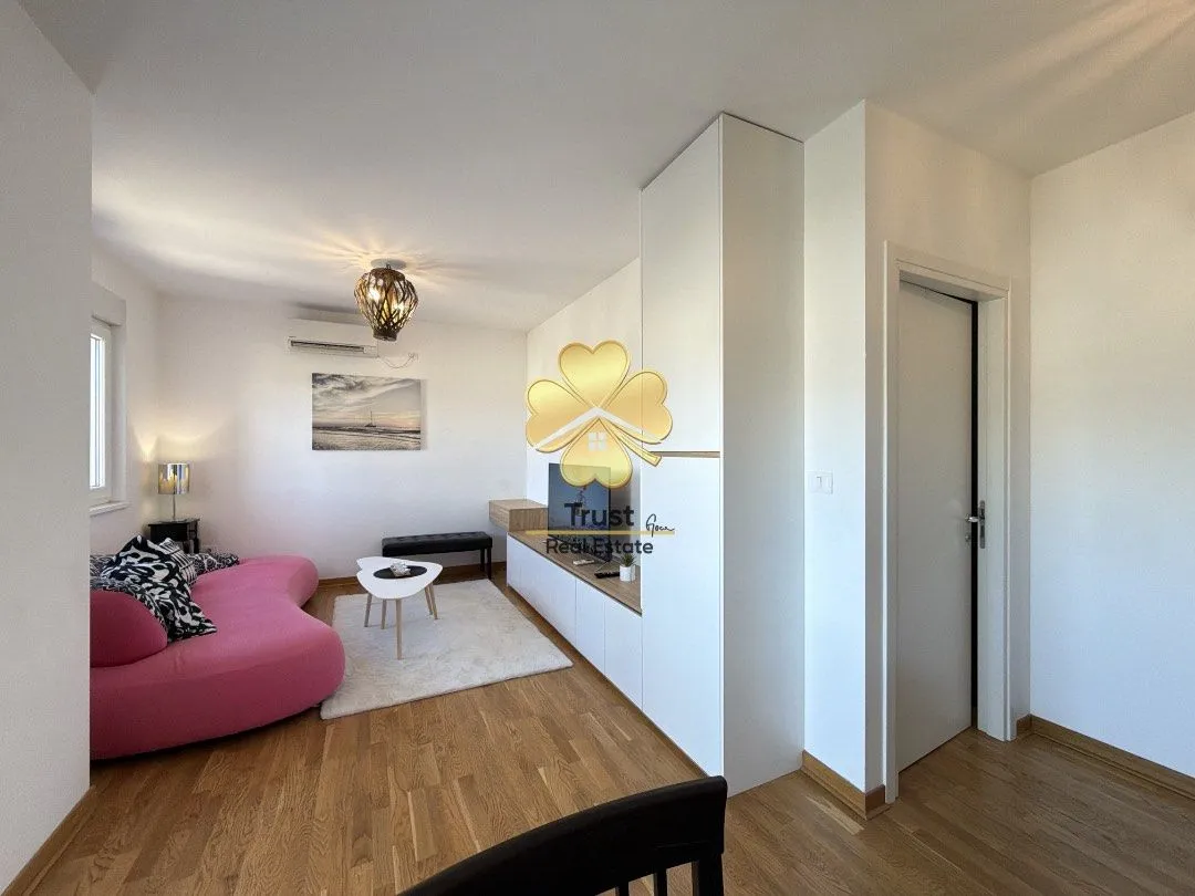 Rent, one bedroom apartment, 50m², City Kej, Podgorica