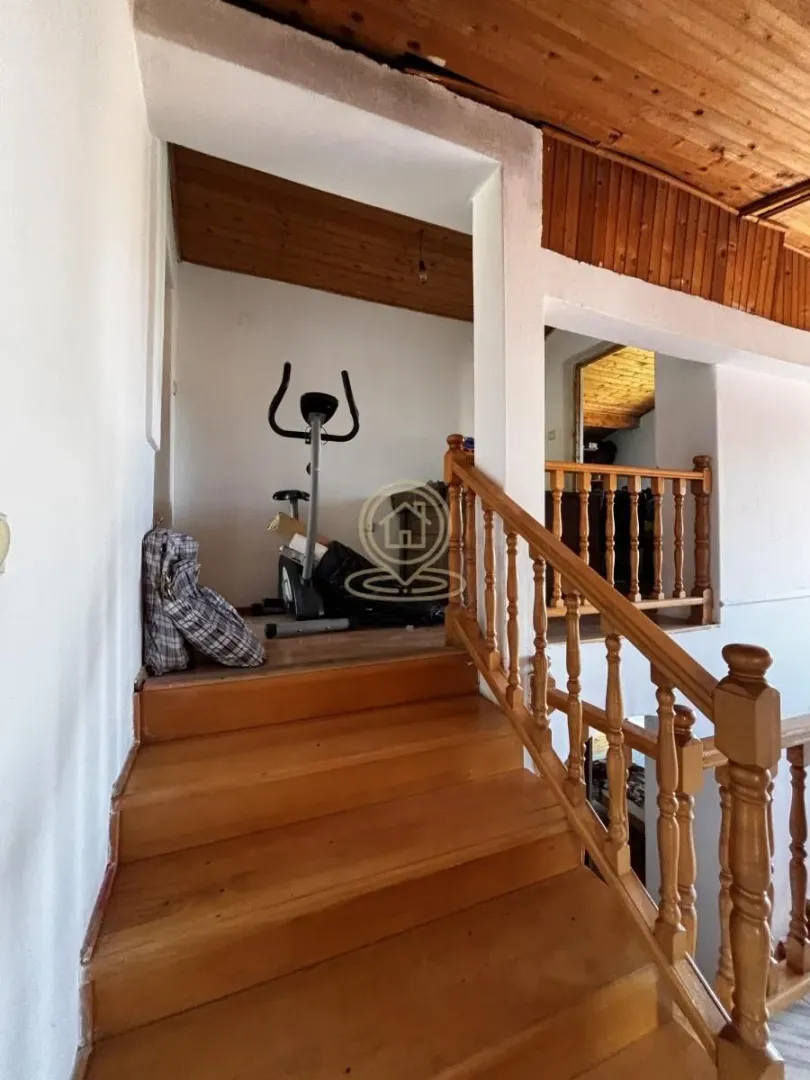Prodaja, kuća, 240m², Pantelej, Niš