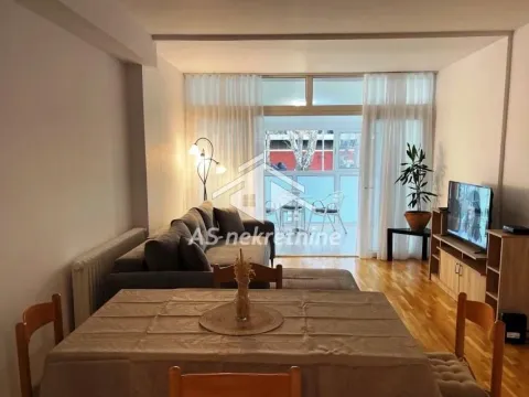 Izdavanje, četvorosoban stan, 84m², Novi Beograd Sve Podlokacije, Beograd - image 2