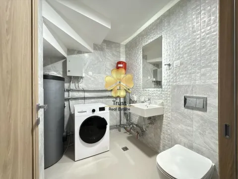 Izdavanje, četvorosoban stan, 130m², Master Kvart, Podgorica - image 14