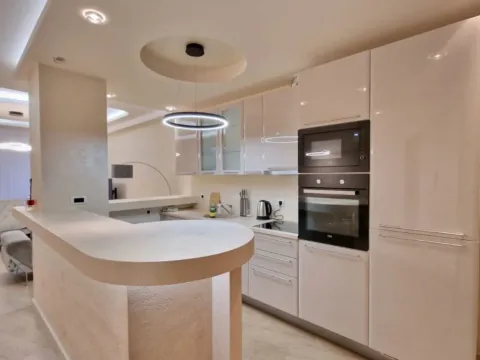 Sale, two bedroom apartment, 104m², Bulevar, Budva - image 13