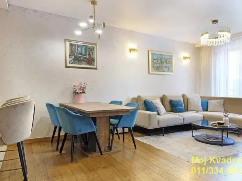 Sale, four bedroom apartment, 115m², Južni Bulevar, Vračar Sve Podlokacije