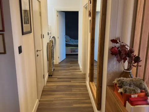 Sale, three bedroom apartment, 77m², Voždovac Sve Podlokacije, Beograd - image 2