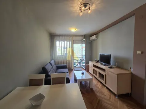 Rent, two bedroom apartment, 36m², Grbavica, Novi Sad Sve Podlokacije - image 2