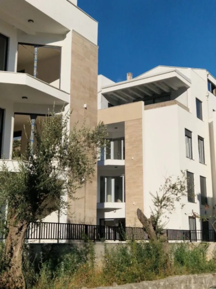 Sale, three bedroom apartment, 85m², Podmaine, Budva