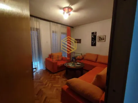 Rent, house, 200m², Zagorič, Podgorica - image 11