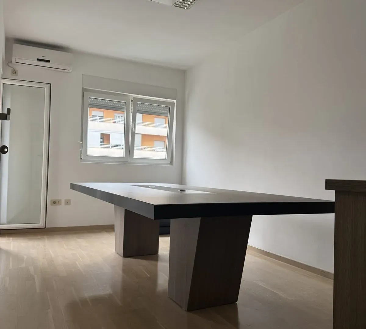 Rent, office space, 75m², City Kvart, Podgorica
