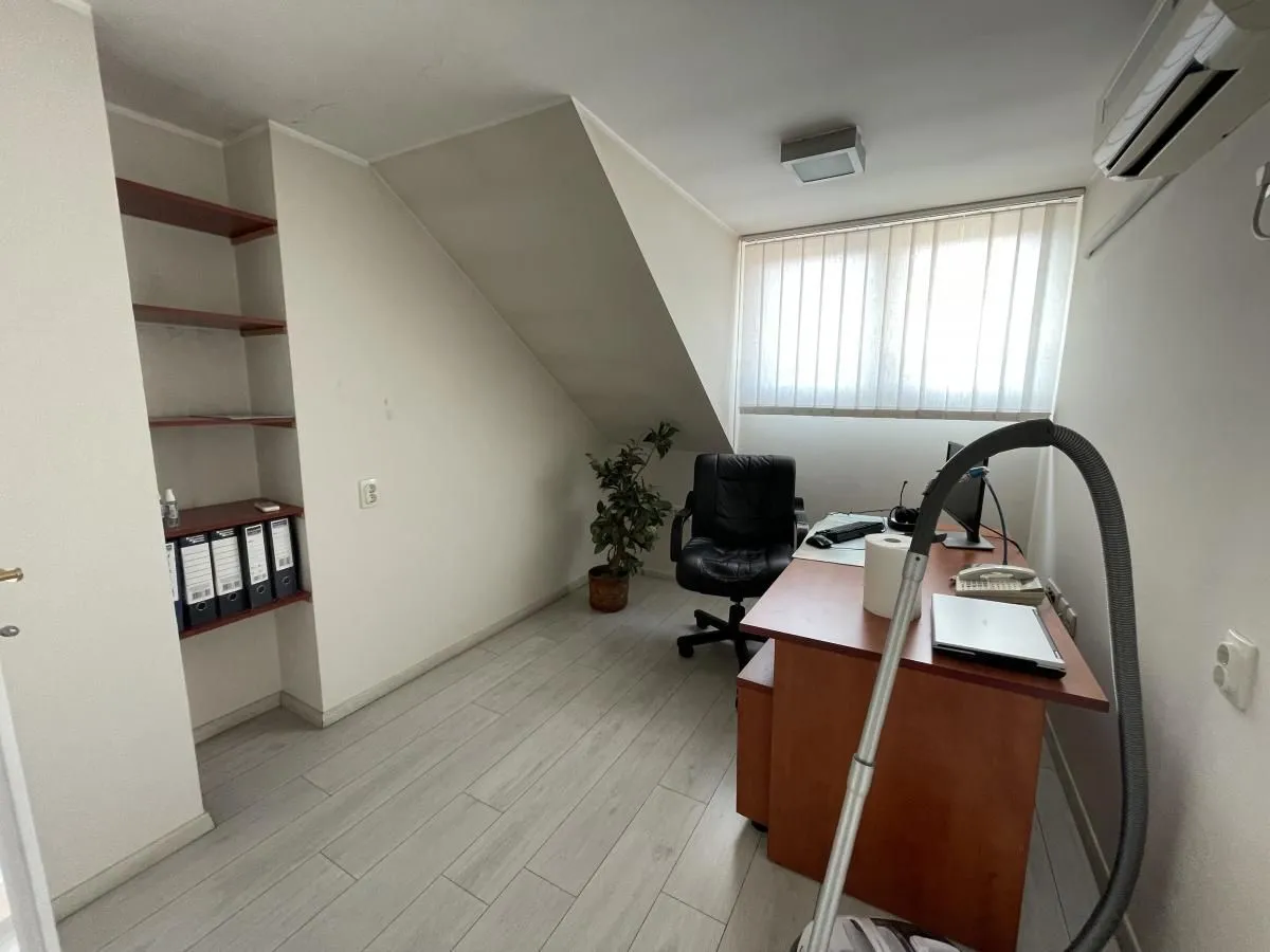 Rent, office space, 120m², Banatić, Novi Sad Sve Podlokacije
