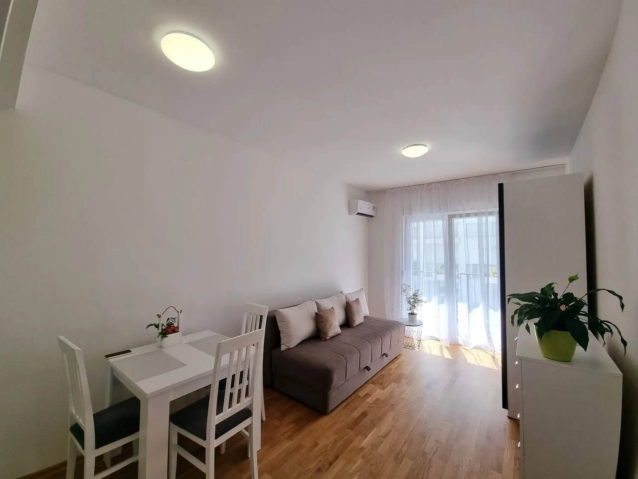 Prodaja, jednosoban stan, 46m², Centar, Budva