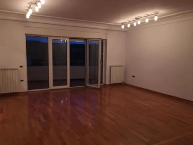 Izdavanje, stan, 300m², Autokomanda, Voždovac Sve Podlokacije