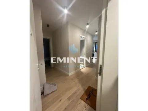 Izdavanje, trosoban stan, 84m², Savski Venac, Beograd - image 7