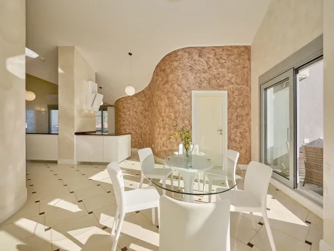 Prodaja, petosoban stan, 181m², Budva, Crna Gora - image 15