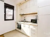 Sale, two bedroom apartment, 64m², Bečići, Budva - image 9