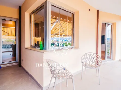 Izdavanje, četvorosoban stan, 130m², Centar, Podgorica - image 28