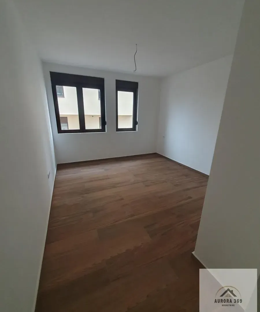 Prodaja, trosoban stan, 75m², Ruma, Srbija