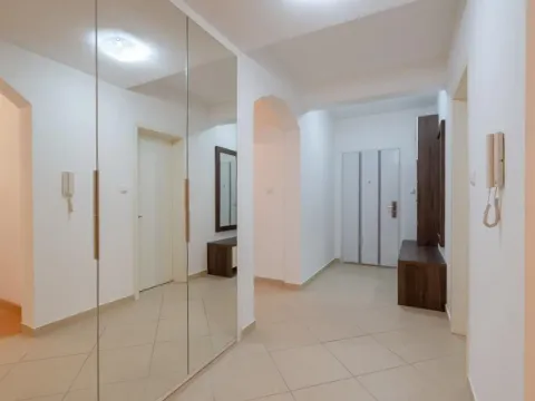 Prodaja, trosoban stan, 222m², Budva, Crna Gora - image 11