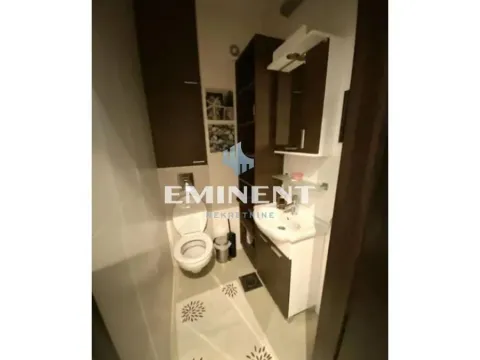 Izdavanje, trosoban stan, 87m², Stari Grad, Beograd - image 14